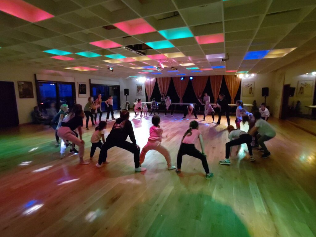 photo1707660211